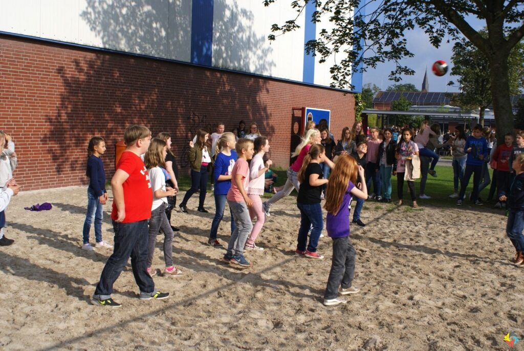 Foto 3 von 4: 5R3 gewinnt TAP-Turnier „Ball über die Schnur“