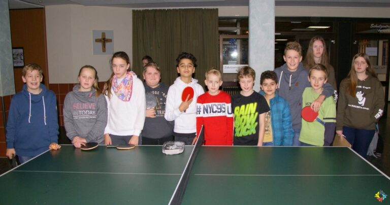 Foto zum Beitrag: 5a gewinnt Tischtennisturnier