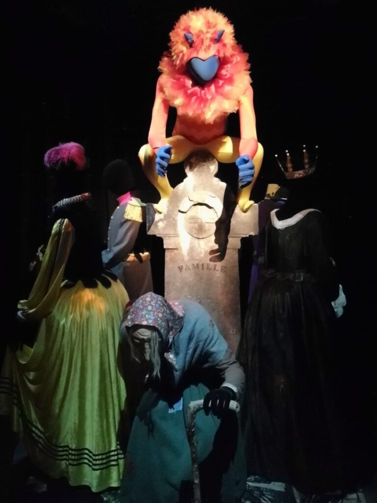 Foto 5 von 13: Der Königin so nah…