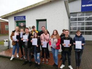 Foto zum Beitrag: Mofaführerschein in der Tasche