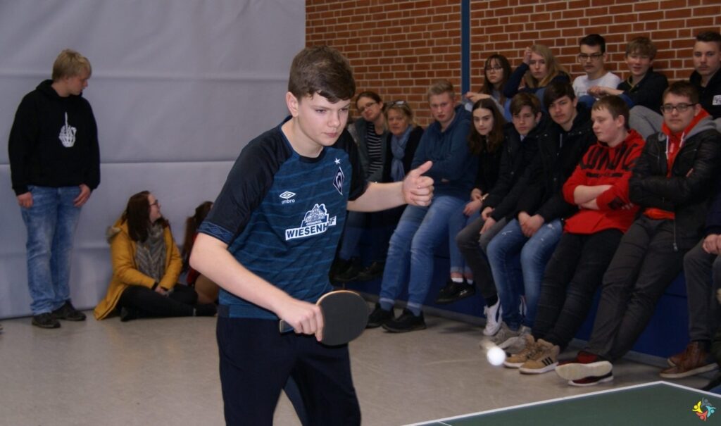 Foto 11 von 12: Annalena Marks und Petru Pereu gewinnen Schulmeisterschaft