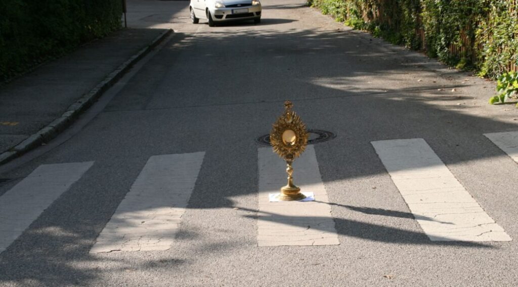 Foto zum Beitrag: Kirche und Schule: Thema „erTRAGbar“