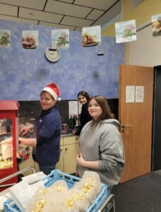 Foto zum Beitrag: Förderverein versüßt den letzten Schultag