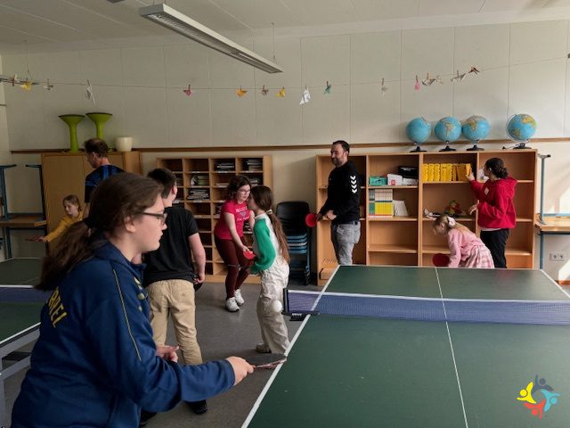 Foto 3 von 17: 91 Grundschüler*innen erobern Haupt- und Realschule