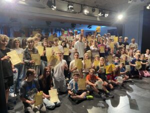 Foto zum Beitrag: Schulvollversammlung zum Schuljahresabschluss